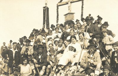 Die Errichtung eines Kreuzes am Ziewsel 1930